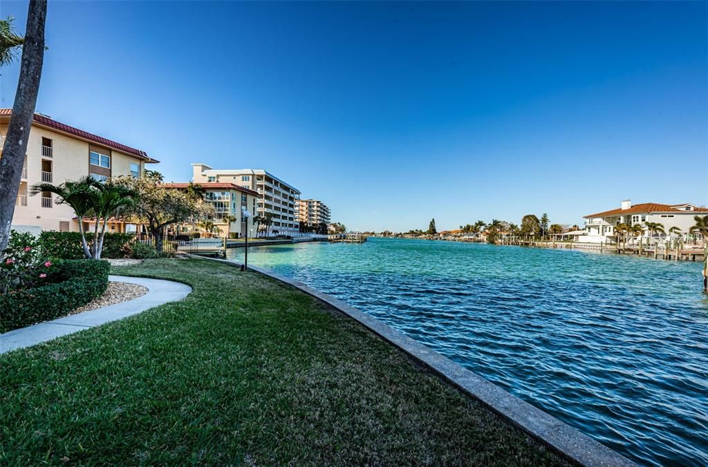 For Rent: $3,900 (2 beds, 2 baths, 1090 Square Feet)