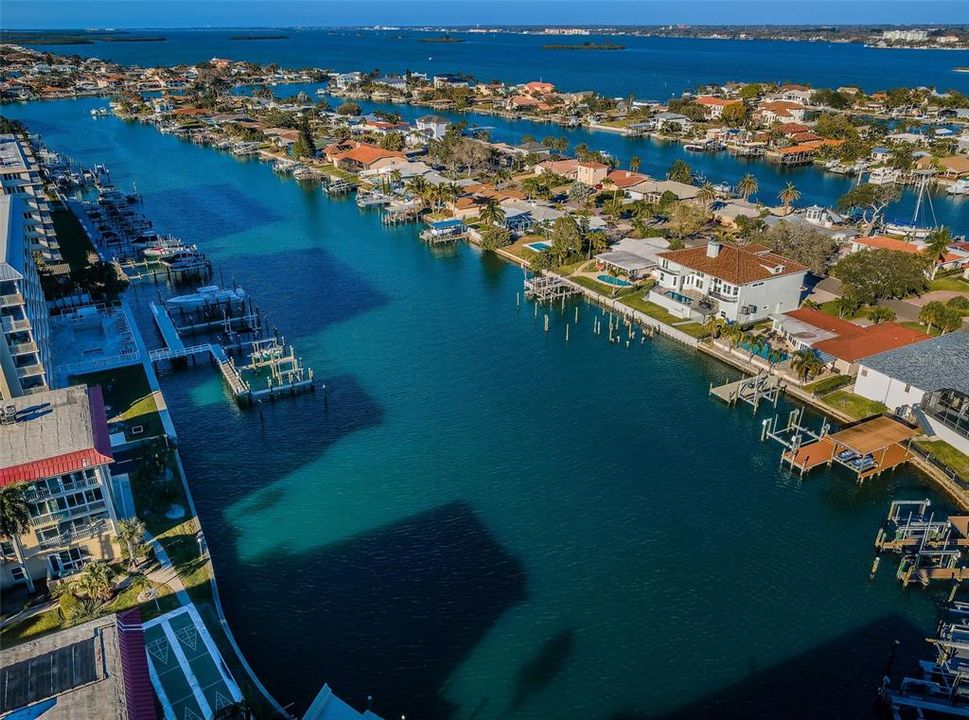 For Rent: $3,900 (2 beds, 2 baths, 1090 Square Feet)