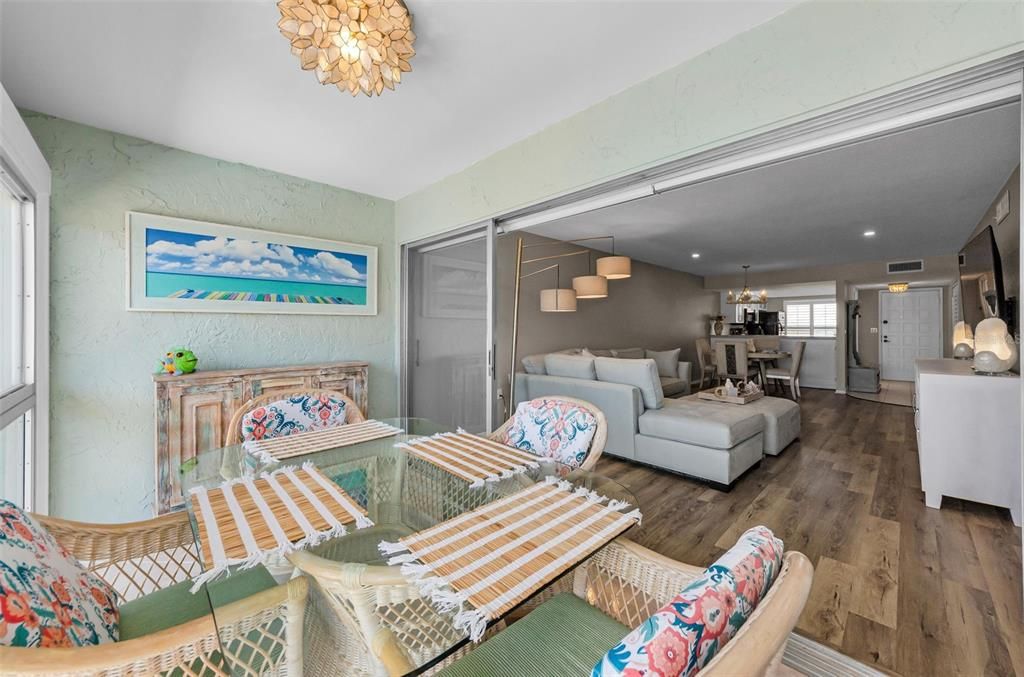 For Rent: $3,900 (2 beds, 2 baths, 1090 Square Feet)