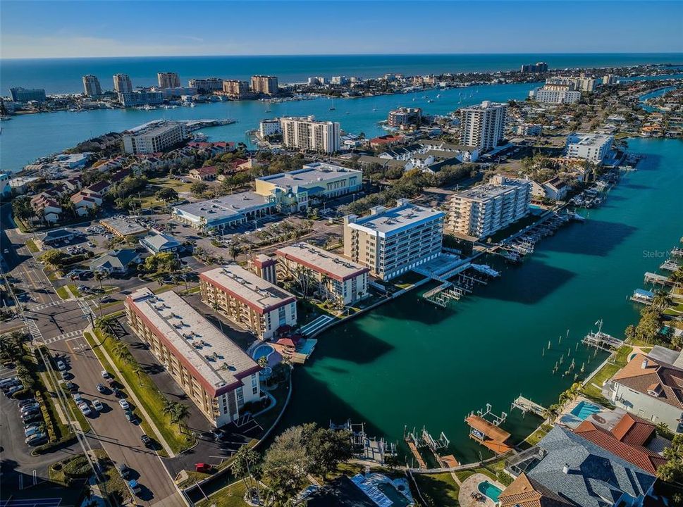 For Rent: $3,900 (2 beds, 2 baths, 1090 Square Feet)