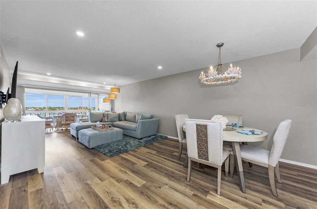 For Rent: $3,900 (2 beds, 2 baths, 1090 Square Feet)