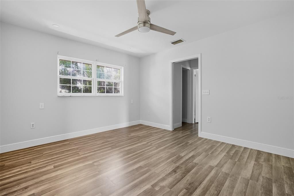 For Sale: $499,000 (4 beds, 3 baths, 2149 Square Feet)