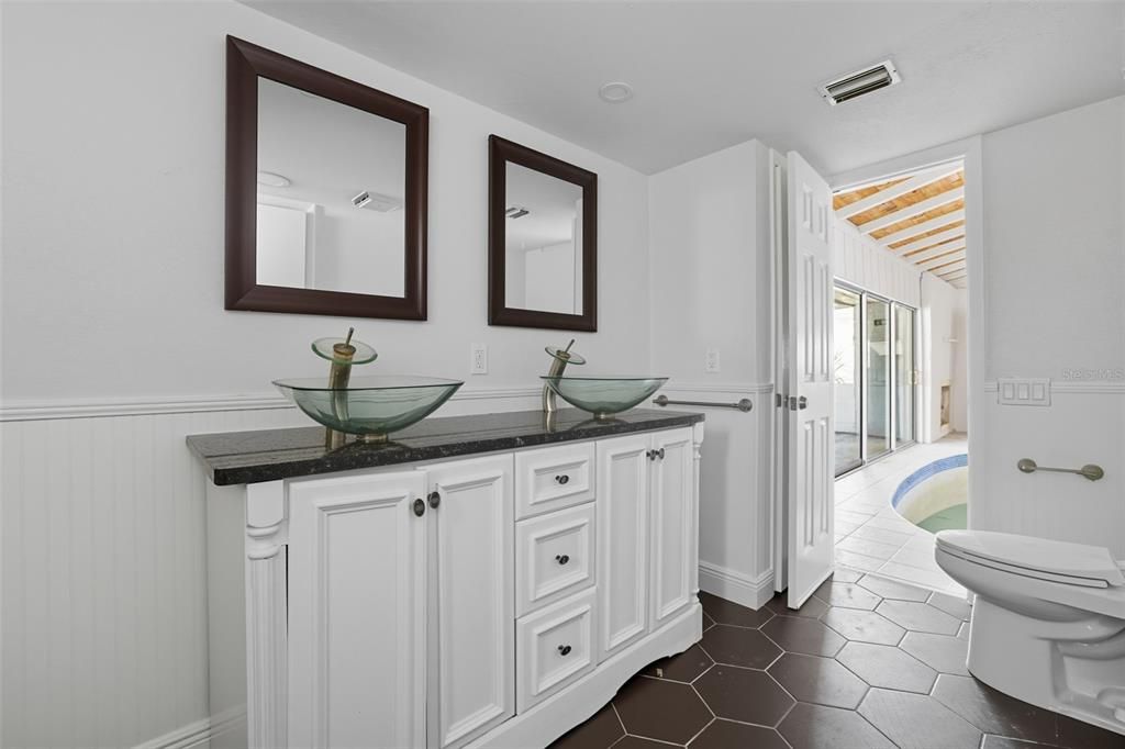 For Sale: $499,000 (4 beds, 3 baths, 2149 Square Feet)