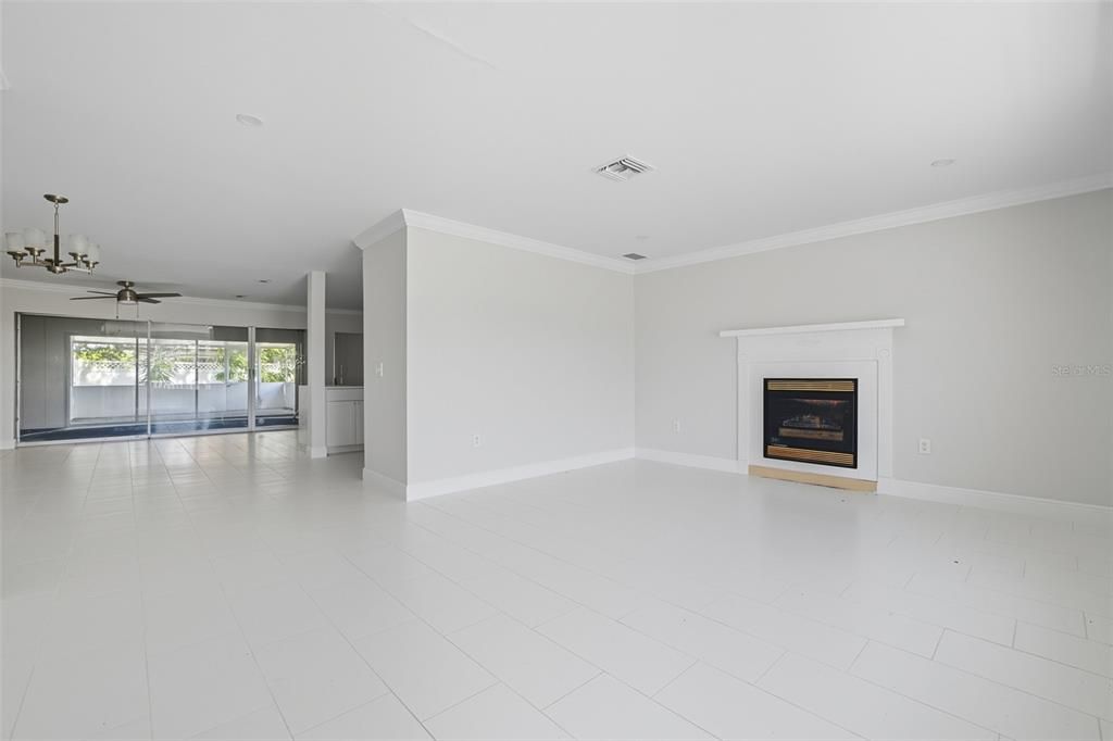 For Sale: $499,000 (4 beds, 3 baths, 2149 Square Feet)