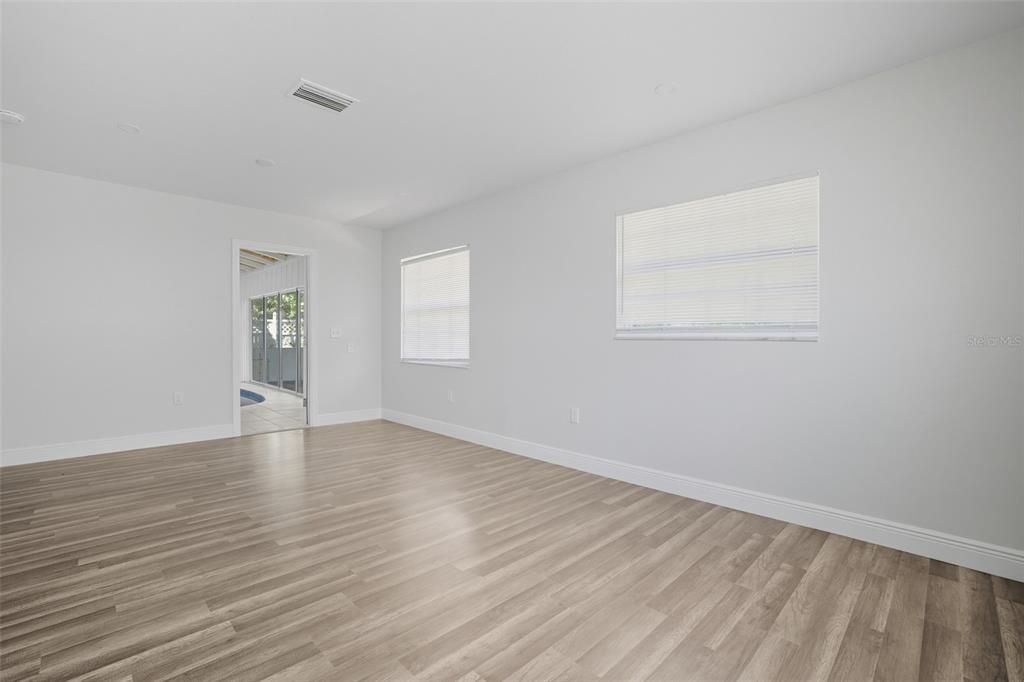 For Sale: $499,000 (4 beds, 3 baths, 2149 Square Feet)