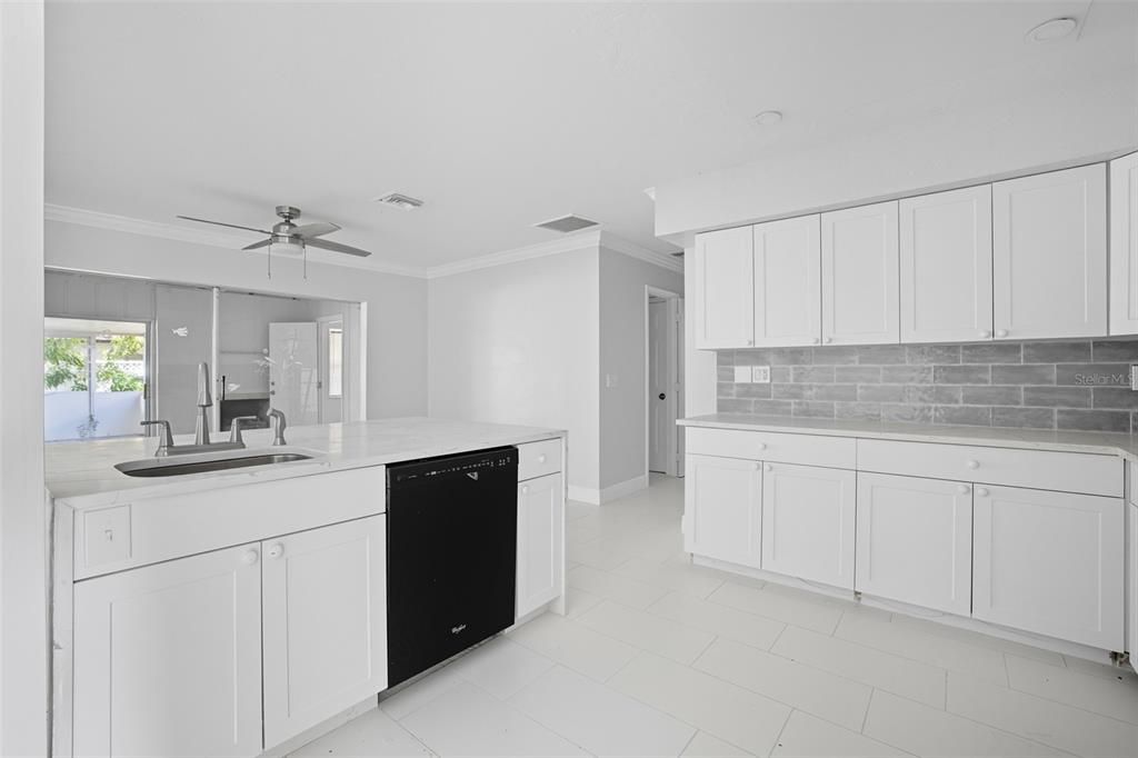 For Sale: $499,000 (4 beds, 3 baths, 2149 Square Feet)