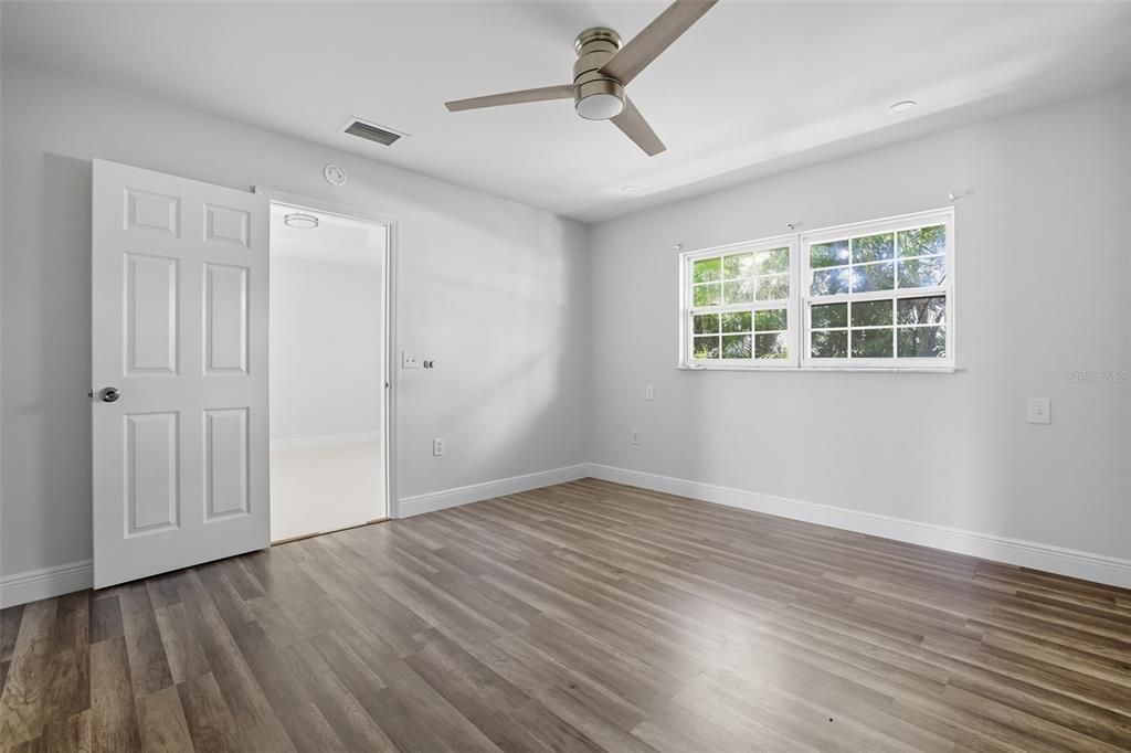 For Sale: $499,000 (4 beds, 3 baths, 2149 Square Feet)