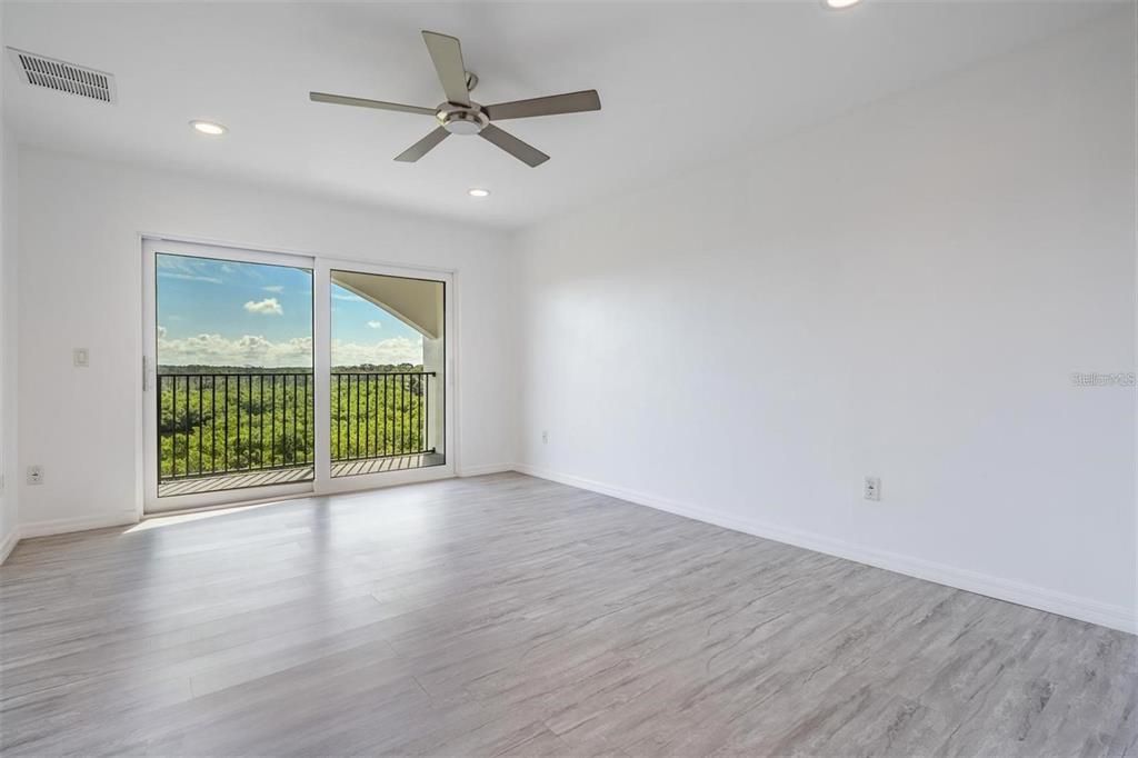 待售: $1,095,000 (4 贝兹, 4 浴室, 3000 平方英尺)