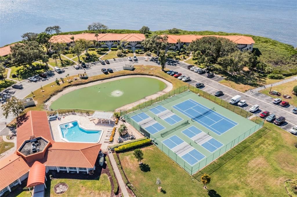 待售: $1,095,000 (4 贝兹, 4 浴室, 3000 平方英尺)