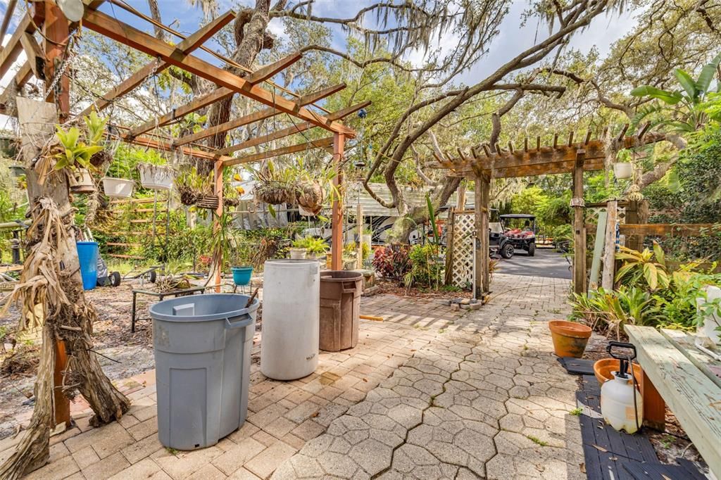 Active With Contract: $699,000 (3 beds, 3 baths, 1761 Square Feet)