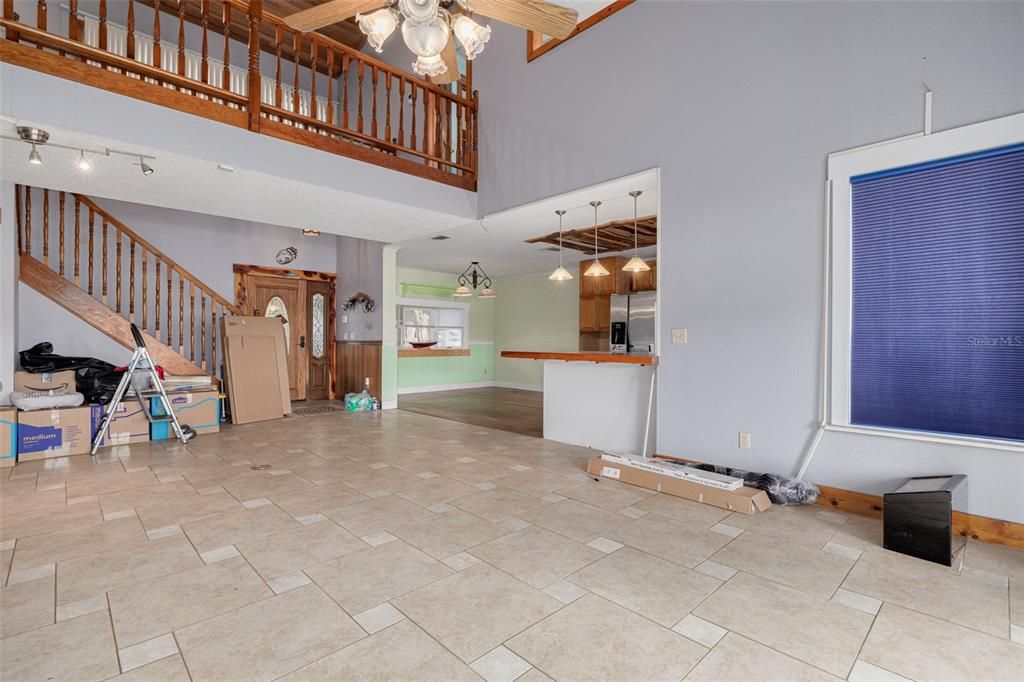 Active With Contract: $699,000 (3 beds, 3 baths, 1761 Square Feet)