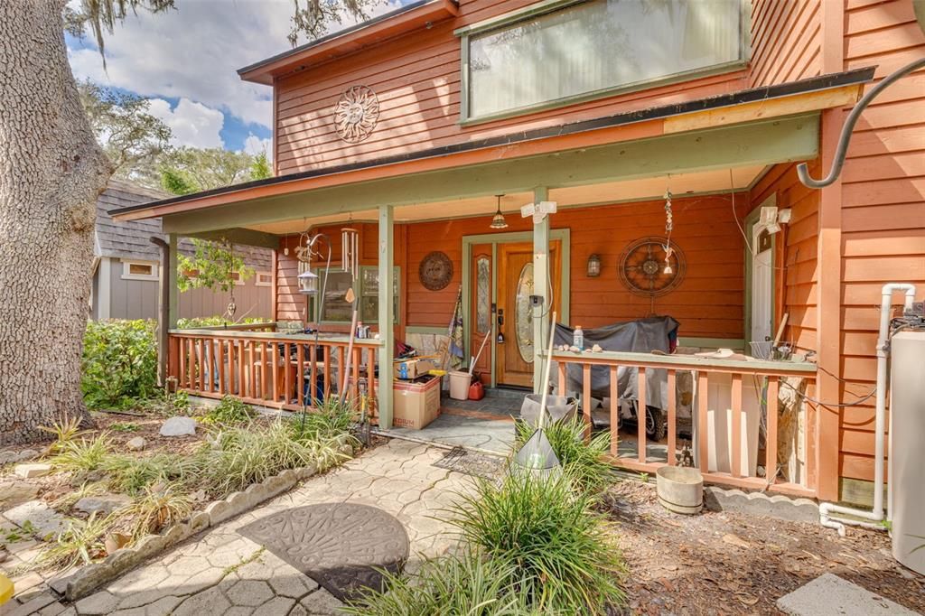 Active With Contract: $699,000 (3 beds, 3 baths, 1761 Square Feet)