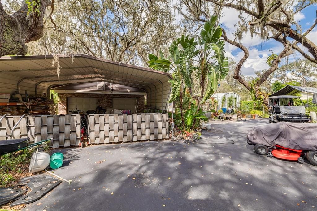 Active With Contract: $699,000 (3 beds, 3 baths, 1761 Square Feet)