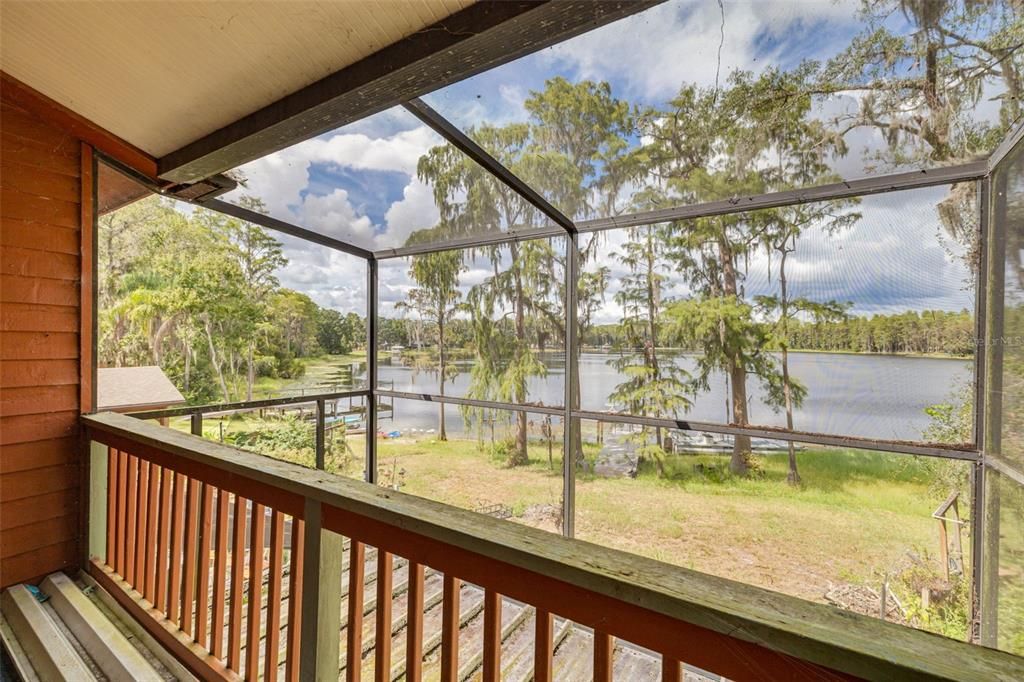 Active With Contract: $699,000 (3 beds, 3 baths, 1761 Square Feet)