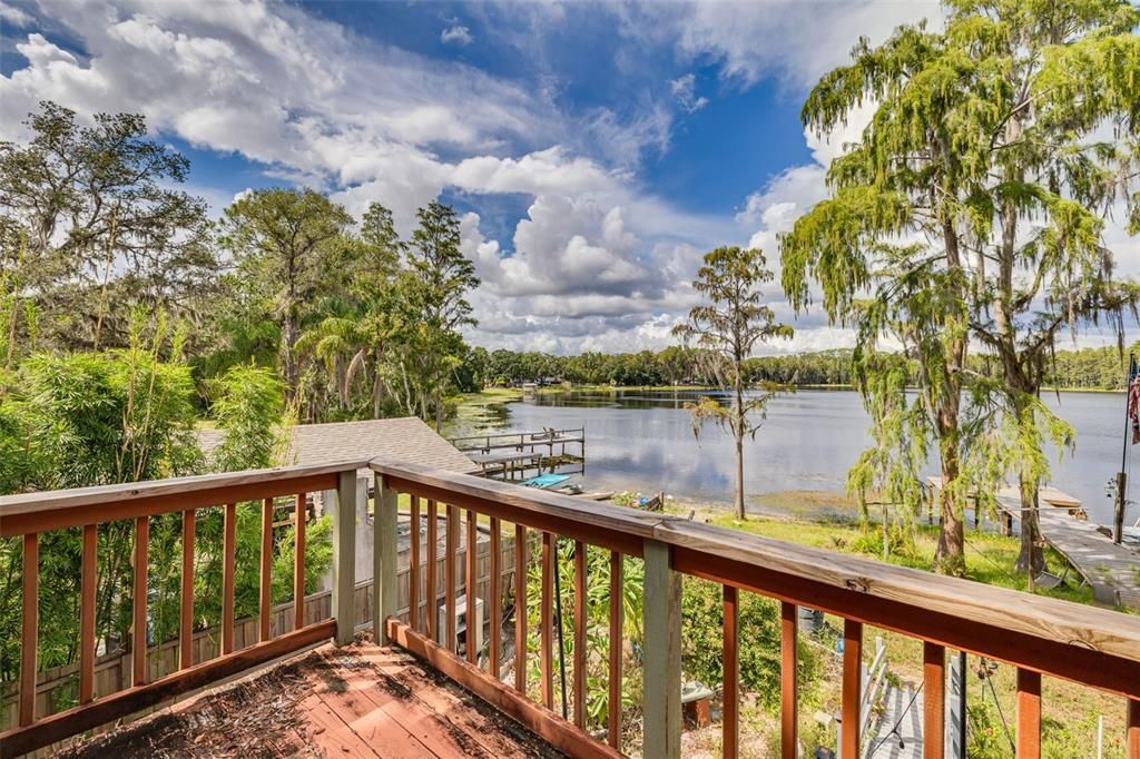 Active With Contract: $699,000 (3 beds, 3 baths, 1761 Square Feet)