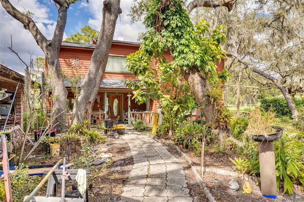 Active With Contract: $699,000 (3 beds, 3 baths, 1761 Square Feet)