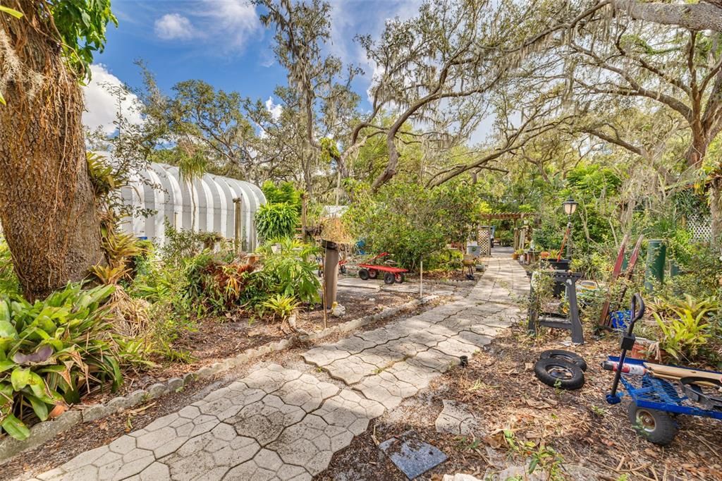 Active With Contract: $699,000 (3 beds, 3 baths, 1761 Square Feet)