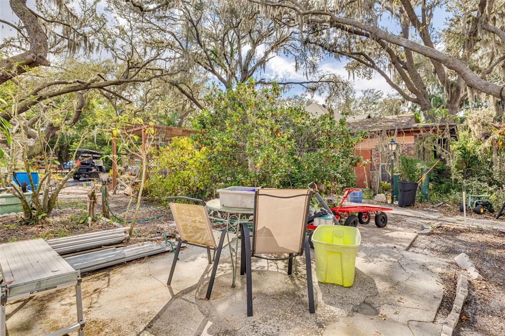 Active With Contract: $699,000 (3 beds, 3 baths, 1761 Square Feet)