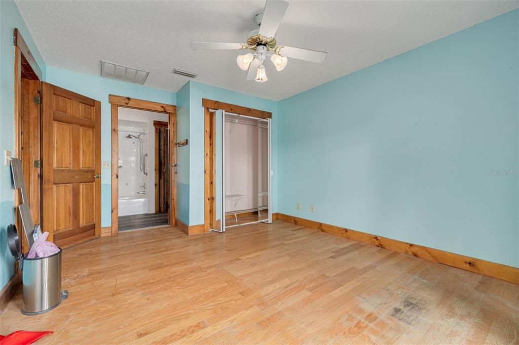 Active With Contract: $699,000 (3 beds, 3 baths, 1761 Square Feet)