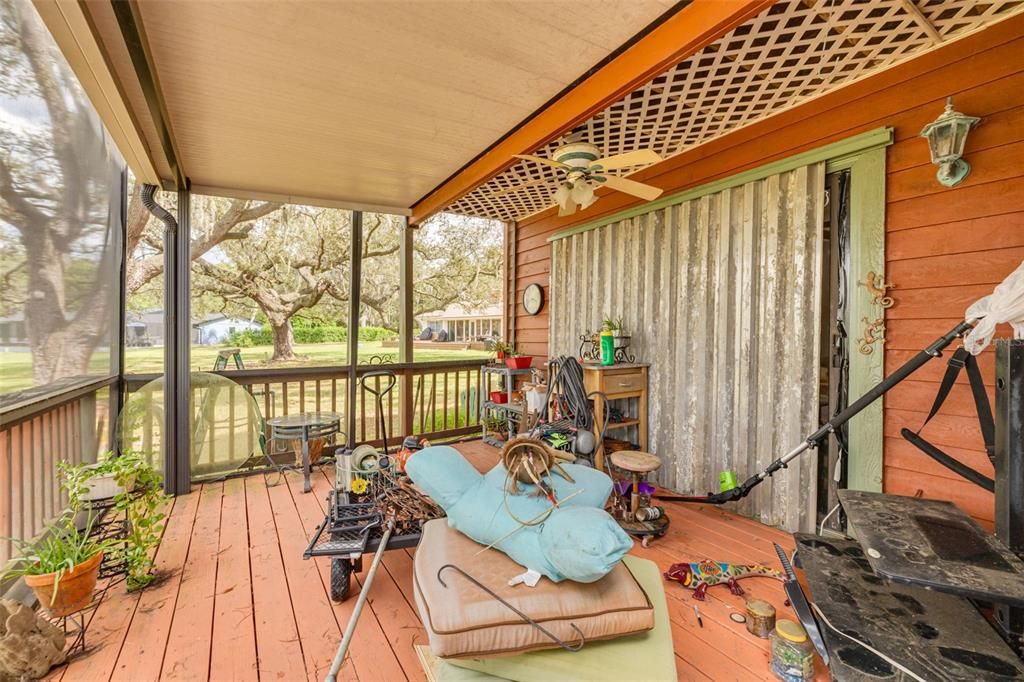 Active With Contract: $699,000 (3 beds, 3 baths, 1761 Square Feet)