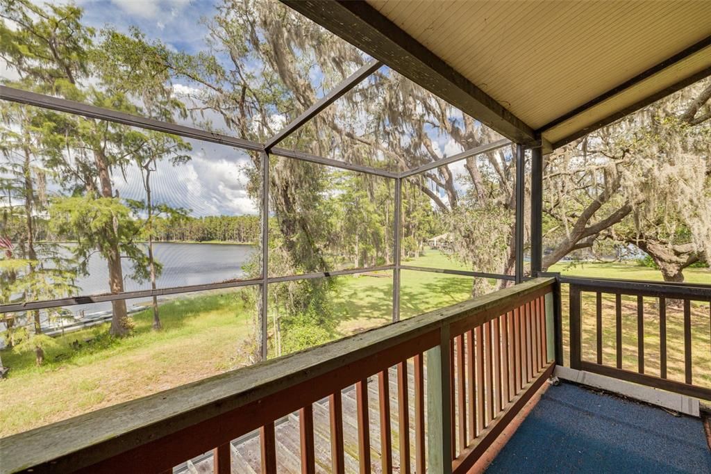 Active With Contract: $699,000 (3 beds, 3 baths, 1761 Square Feet)