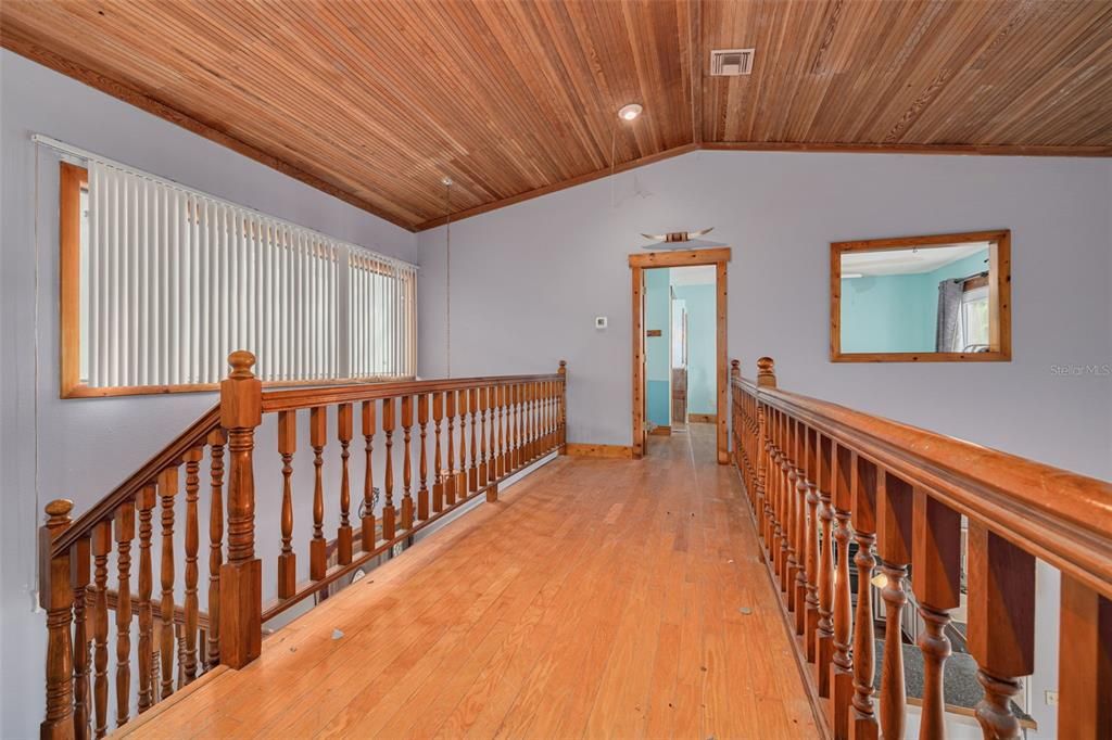 Active With Contract: $699,000 (3 beds, 3 baths, 1761 Square Feet)