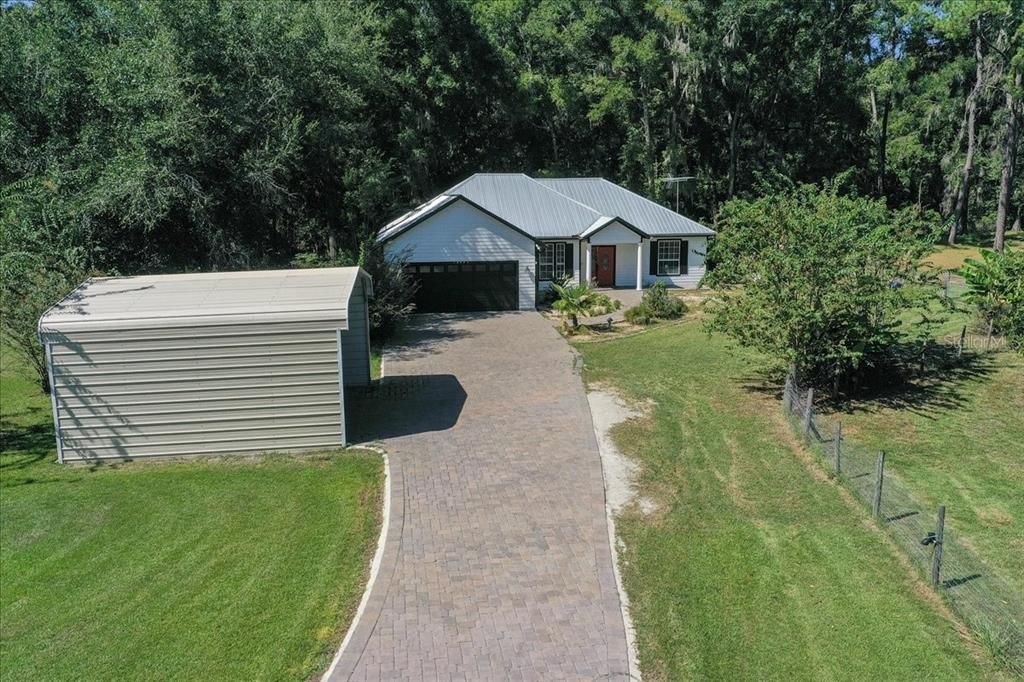 Vendido Recientemente: $407,400 (3 camas, 2 baños, 1994 Pies cuadrados)