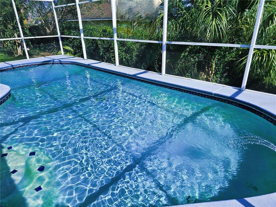 Под контрактом: $367,110 (3 спален, 2 ванн, 1657 Квадратных фут)