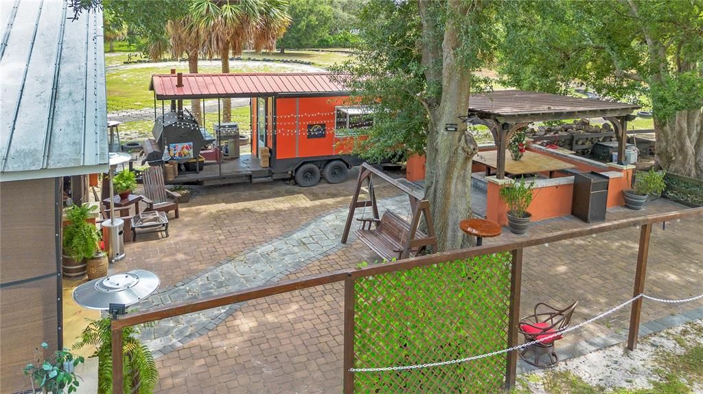 待售: $999,000 (4 贝兹, 4 浴室, 1724 平方英尺)