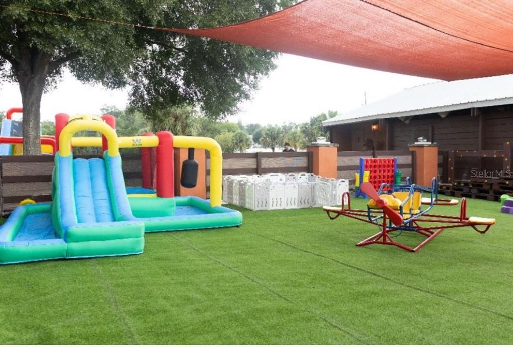 待售: $999,000 (4 贝兹, 4 浴室, 1724 平方英尺)