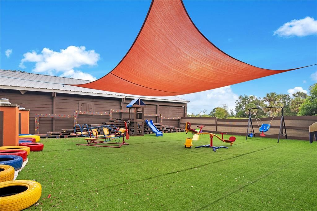 待售: $999,000 (4 贝兹, 4 浴室, 1724 平方英尺)