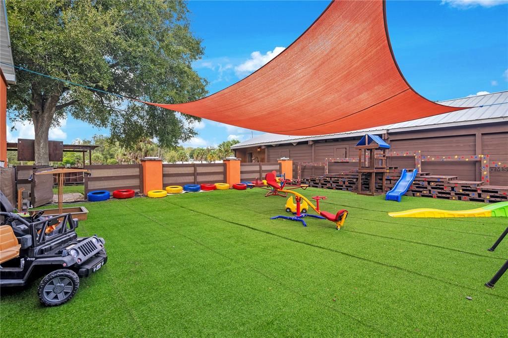 待售: $999,000 (4 贝兹, 4 浴室, 1724 平方英尺)