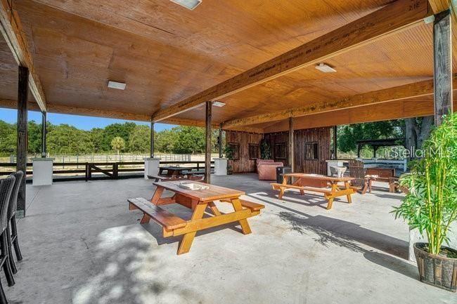 待售: $999,000 (4 贝兹, 4 浴室, 1724 平方英尺)