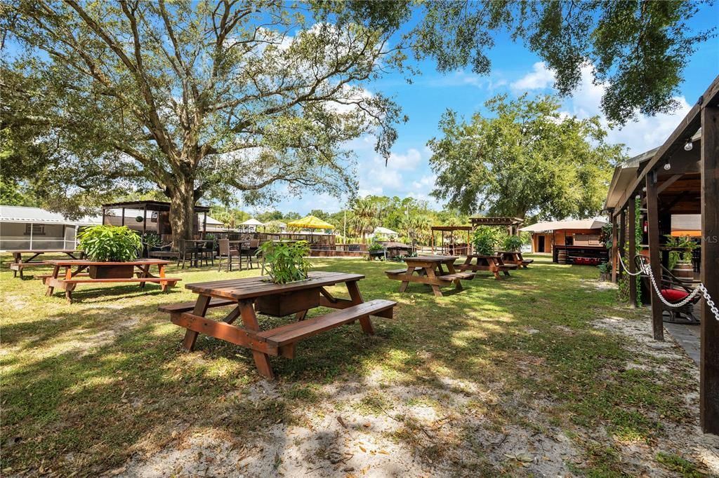 待售: $999,000 (4 贝兹, 4 浴室, 1724 平方英尺)