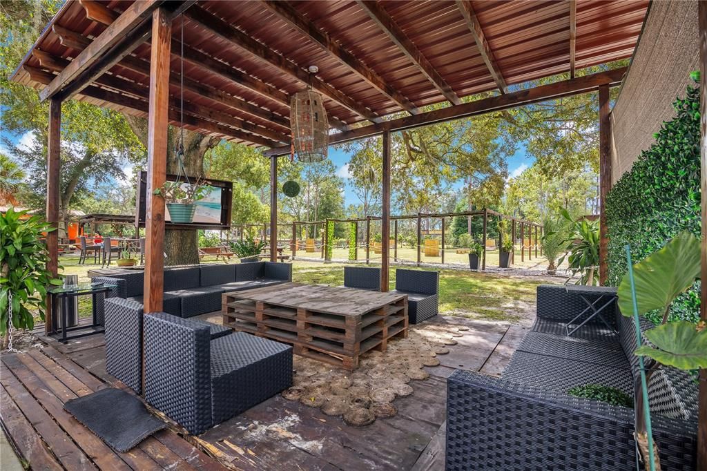 待售: $999,000 (4 贝兹, 4 浴室, 1724 平方英尺)