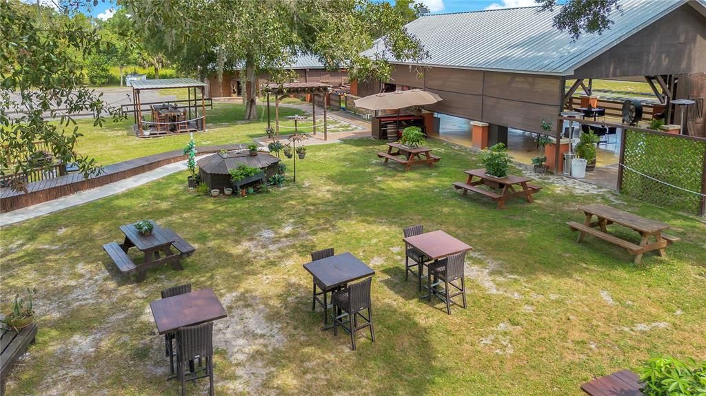 待售: $999,000 (4 贝兹, 4 浴室, 1724 平方英尺)