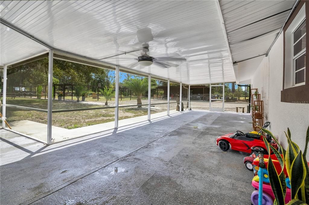 待售: $999,000 (4 贝兹, 4 浴室, 1724 平方英尺)