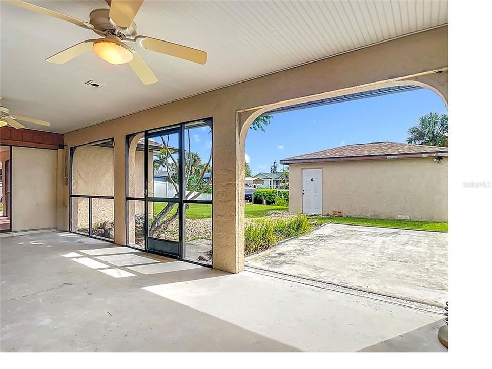 Под контрактом: $314,900 (3 спален, 2 ванн, 1588 Квадратных фут)