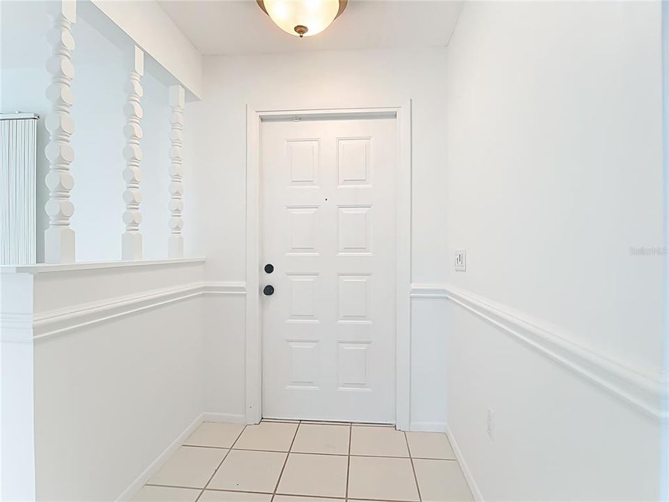 Под контрактом: $314,900 (3 спален, 2 ванн, 1588 Квадратных фут)