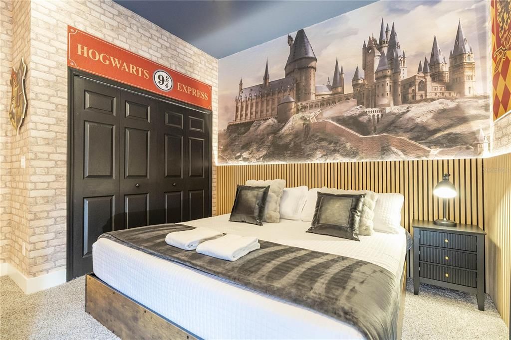 Под контрактом: $275,000 (3 спален, 2 ванн, 1227 Квадратных фут)