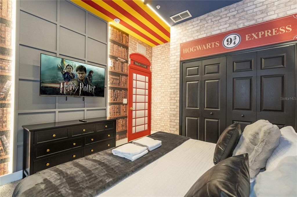 Под контрактом: $275,000 (3 спален, 2 ванн, 1227 Квадратных фут)