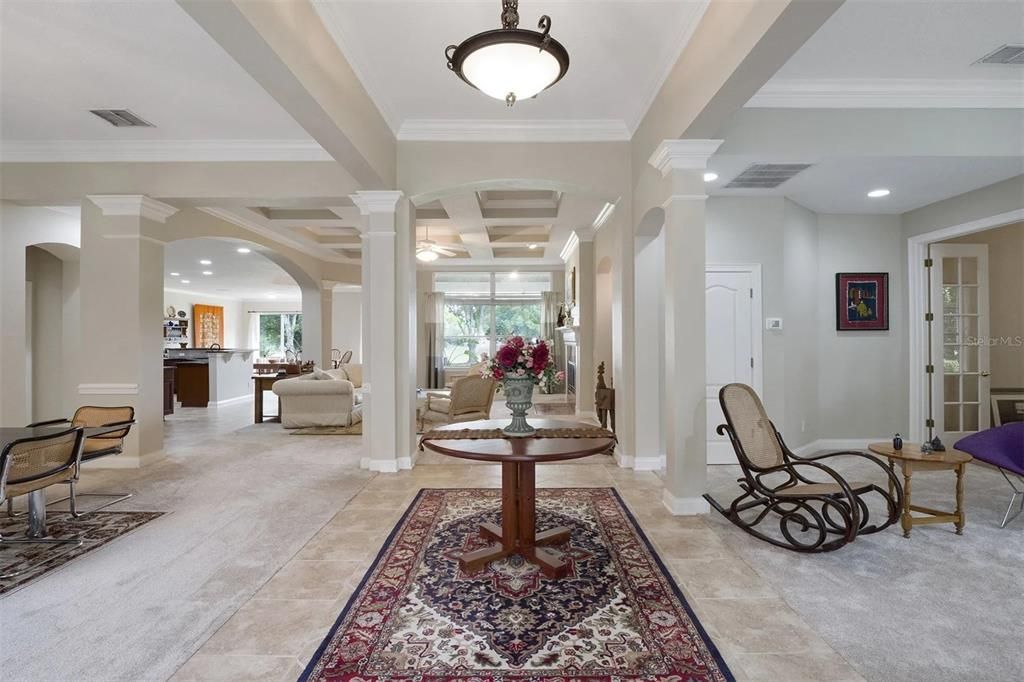 For Sale: $999,999 (5 beds, 4 baths, 4343 Square Feet)