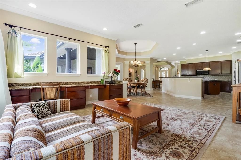 For Sale: $999,999 (5 beds, 4 baths, 4343 Square Feet)