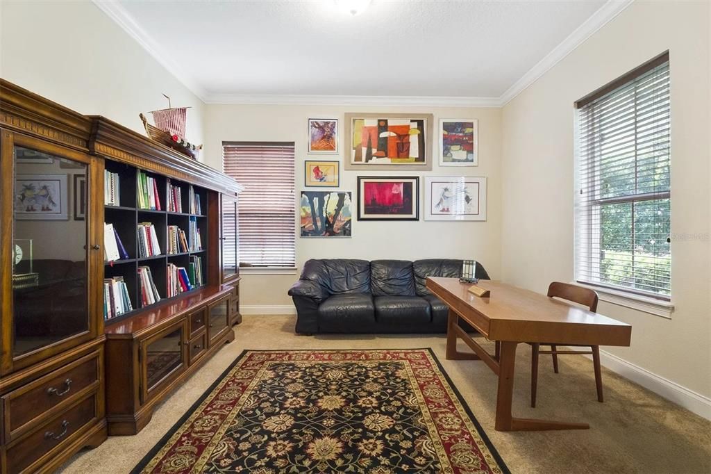 For Sale: $999,999 (5 beds, 4 baths, 4343 Square Feet)