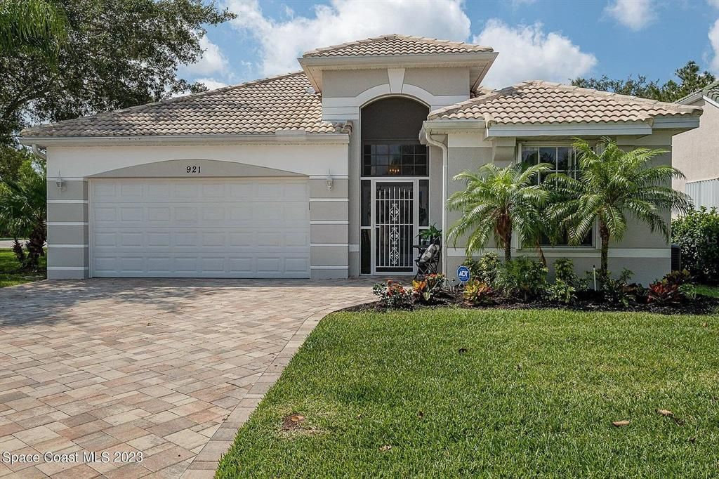 最近租的: $3,100 (3 贝兹, 2 浴室, 1640 平方英尺)