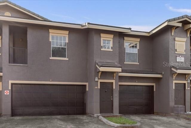 На продажу: $230,000 (2 спален, 2 ванн, 1182 Квадратных фут)