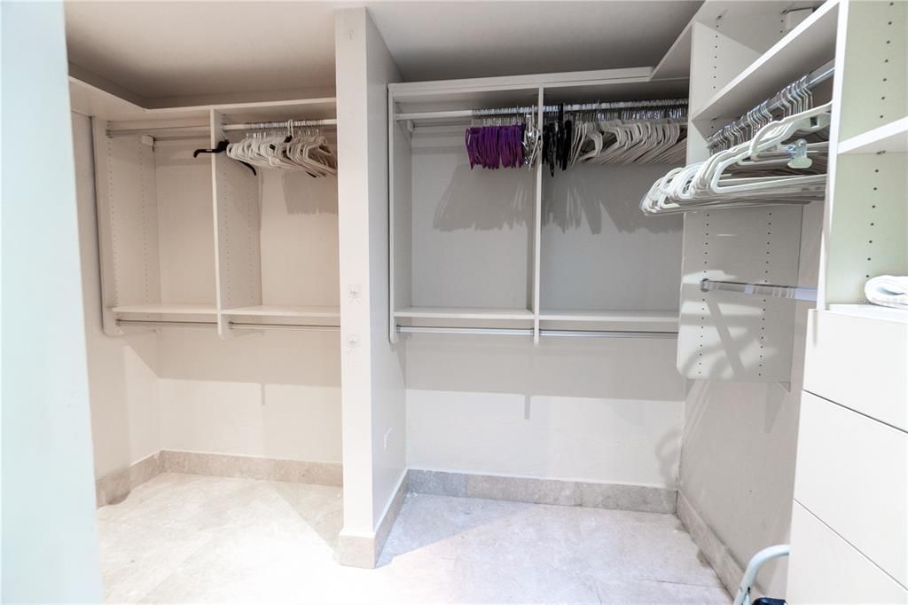 En Renta: $14,000 (3 camas, 3 baños, 3005 Pies cuadrados)