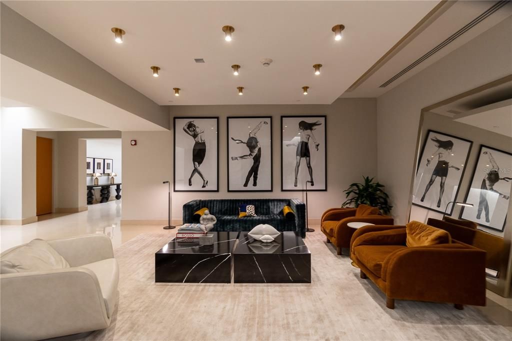 En Renta: $14,000 (3 camas, 3 baños, 3005 Pies cuadrados)