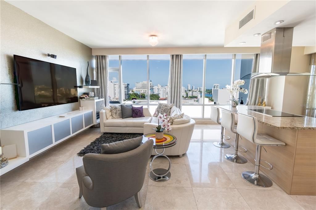 En Renta: $14,000 (3 camas, 3 baños, 3005 Pies cuadrados)