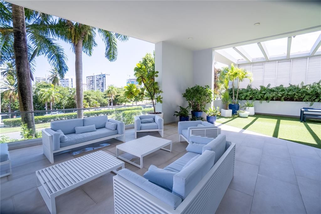 En Renta: $14,000 (3 camas, 3 baños, 3005 Pies cuadrados)